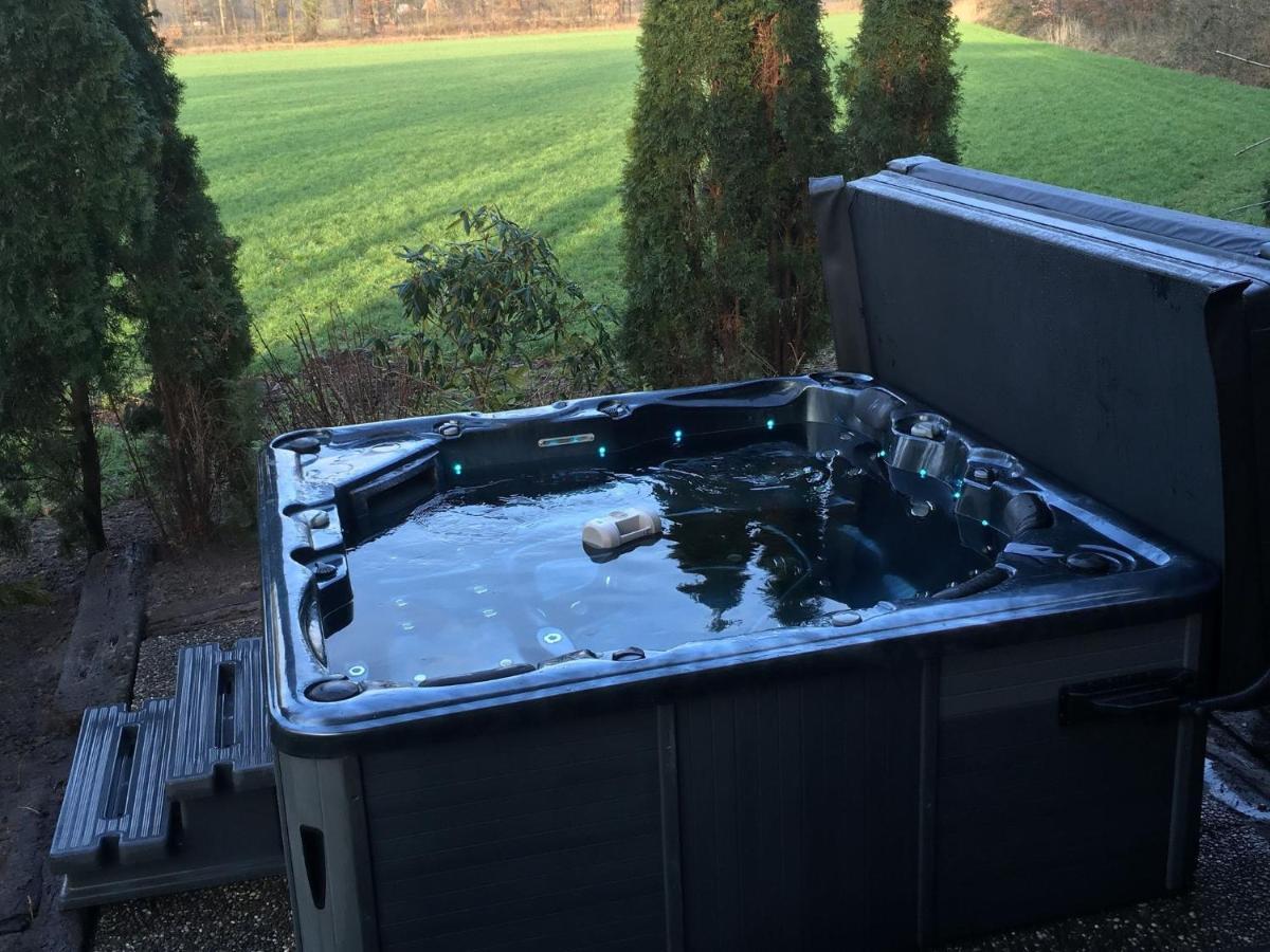Holiday Home In Reutum Weerselo With Jacuzzi Beekdorp 외부 사진